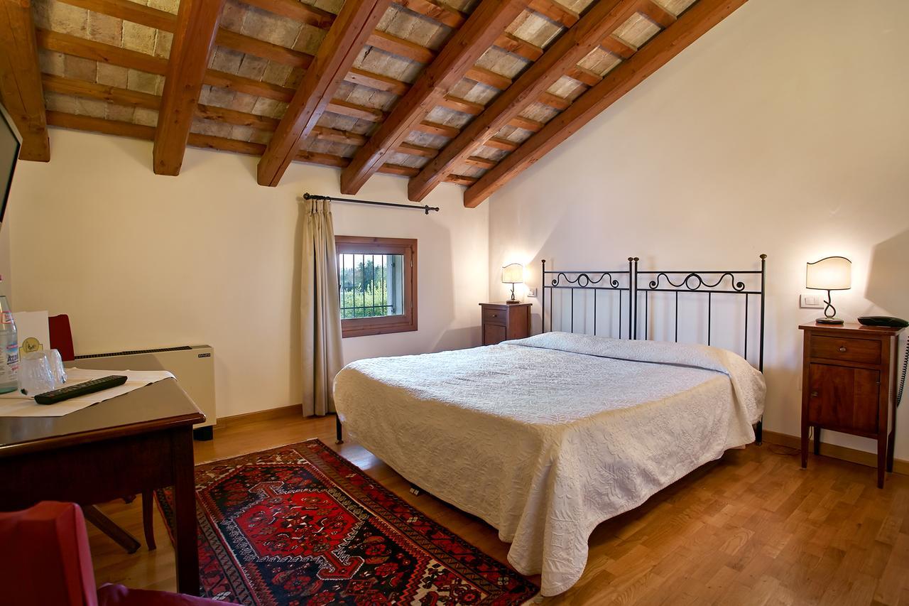 Casa Reali Al Redentor Agriristorante Hotel المظهر الخارجي الصورة